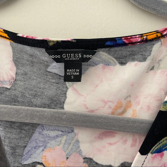Guess Jenny Wild Floral Print V-Neck Bodysuit Size Small - Picture 6 of 13
